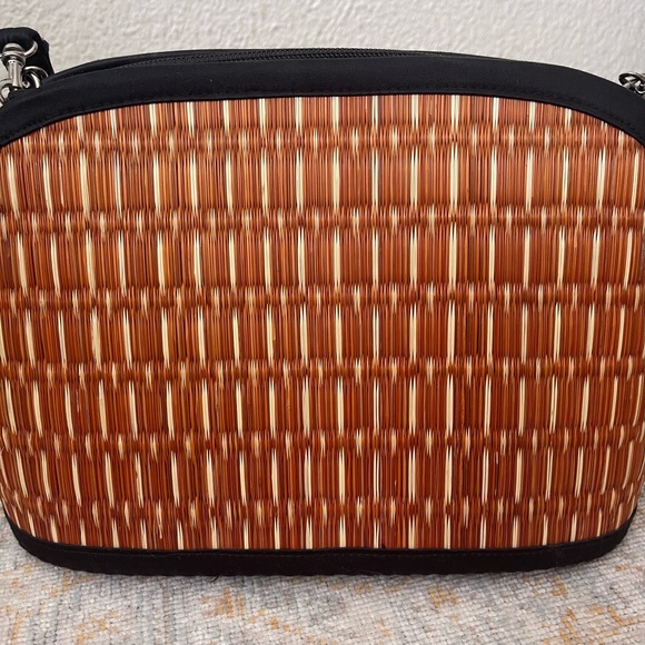 Baskets of Cambodia, vintage zip up “bucket” purse - Picture 3 of 8